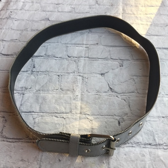 GRAY WITH SILVER ZIPPER DETAILS TRIM BELT SIZE L - Picture 6 of 8